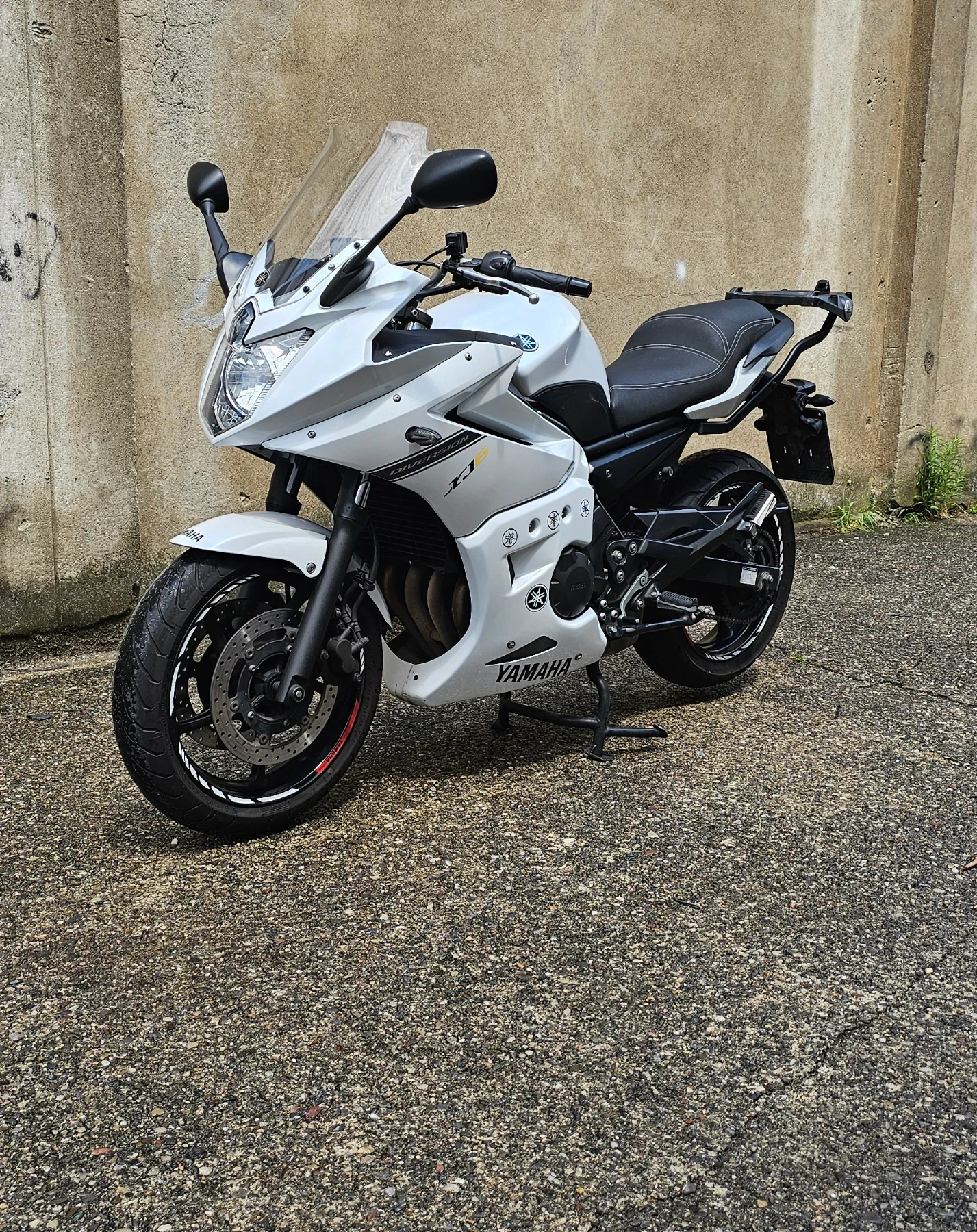 Yamaha XJ6 Diversion  - изображение 2