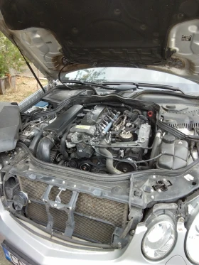 Mercedes-Benz E 220, снимка 7