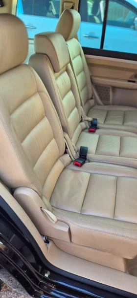 VW Touran 2.0TDI* NAVI* 6+ 1* КОЖА, снимка 12