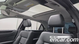 Mercedes-Benz E 200, снимка 17