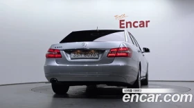 Mercedes-Benz E 200, снимка 4