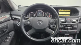 Mercedes-Benz E 200, снимка 13