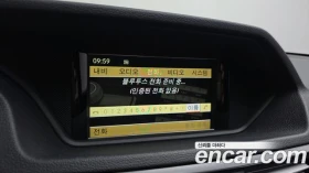 Mercedes-Benz E 200, снимка 15