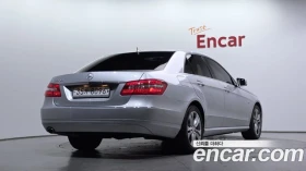 Mercedes-Benz E 200, снимка 2