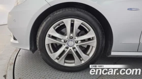 Mercedes-Benz E 200 - 13138 € - 80667721 5
