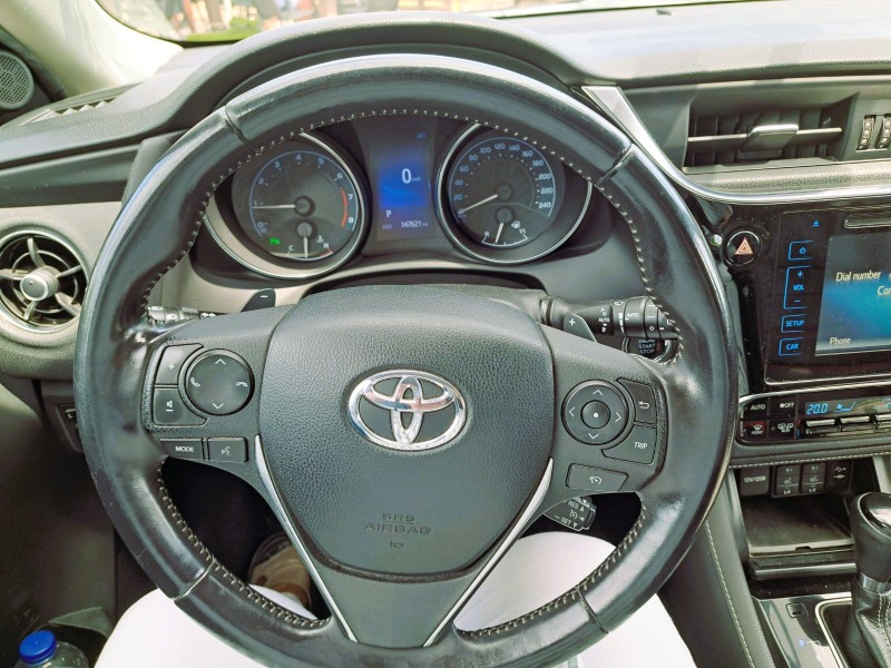 Toyota Auris sport, снимка 11 - Автомобили и джипове - 46390603
