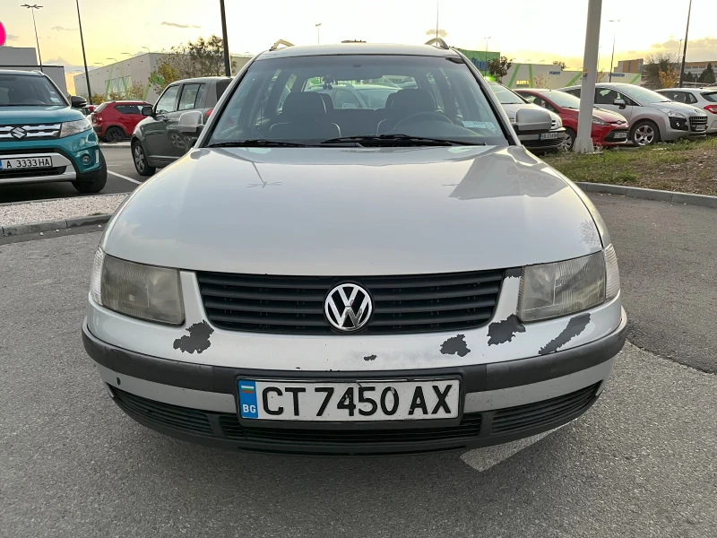 VW Passat, снимка 1 - Автомобили и джипове - 48083541