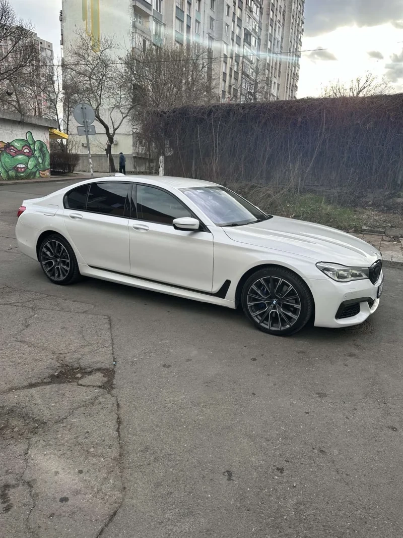 BMW 750, снимка 10 - Автомобили и джипове - 48997989