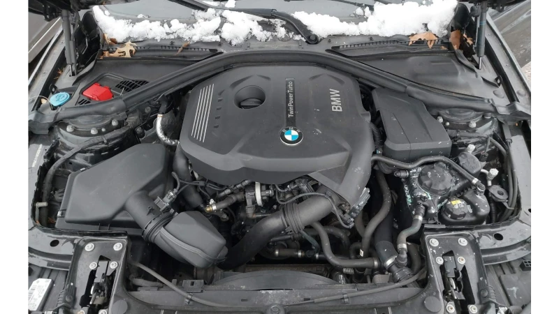 BMW 330 XI M-Packet SAT NBT, снимка 11 - Автомобили и джипове - 49256084