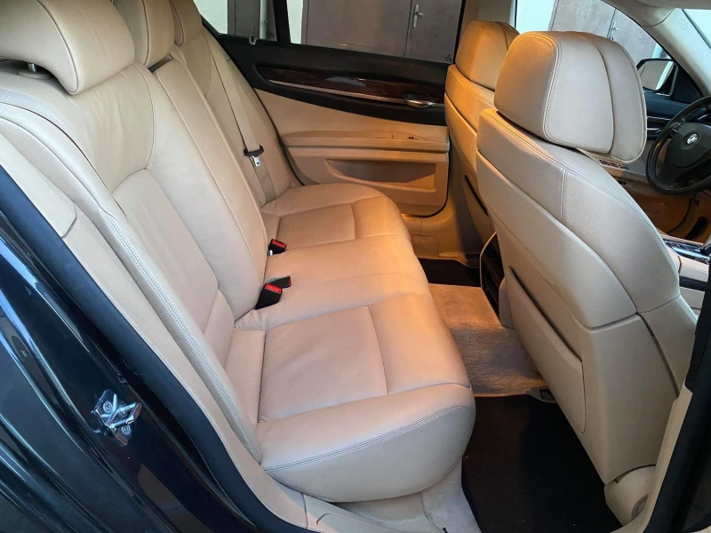 BMW 730, снимка 13 - Автомобили и джипове - 51831816