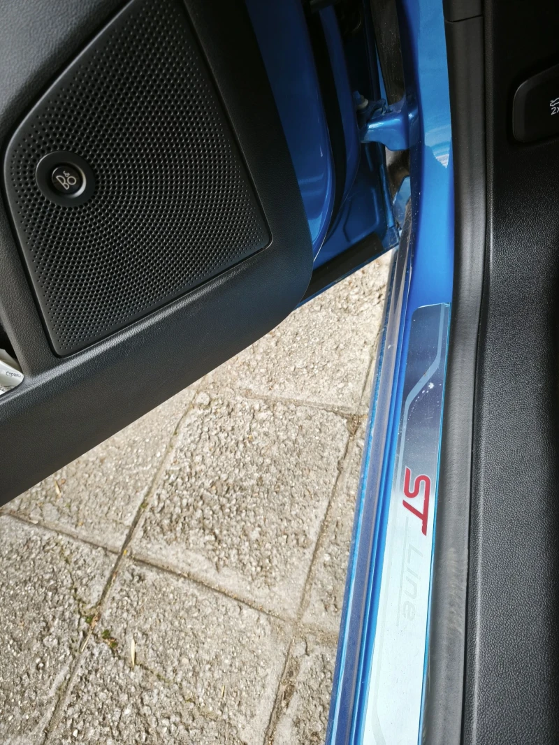 Ford Focus 2.0 ST-line 150 automat, снимка 14 - Автомобили и джипове - 49993858