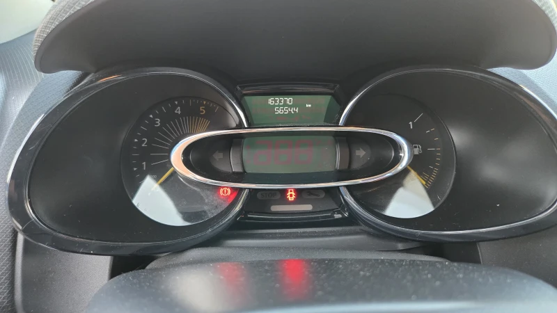 Renault Clio 1.5dci , снимка 11 - Автомобили и джипове - 50788067