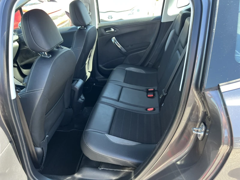 Peugeot 2008 1.2i- 98000км- NAVI-ALLURE!!!!!, снимка 9 - Автомобили и джипове - 51524497