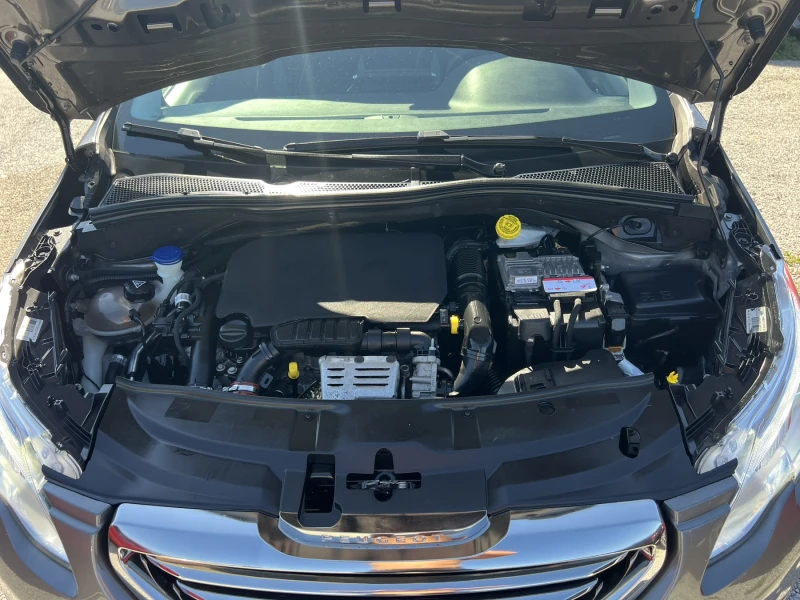 Peugeot 2008 1.2i- 98000км- NAVI-ALLURE!!!!!, снимка 17 - Автомобили и джипове - 51524497