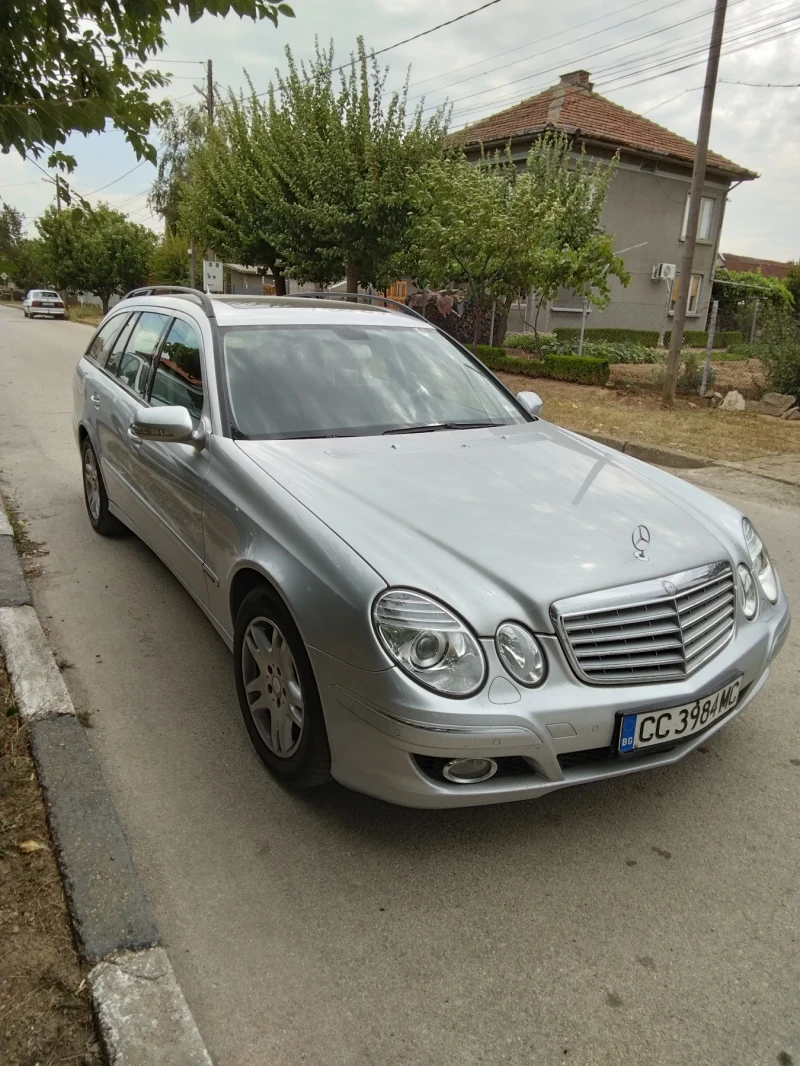 Mercedes-Benz E 220, снимка 4 - Автомобили и джипове - 51550533