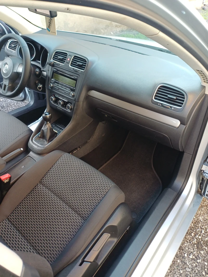 VW Golf, снимка 15 - Автомобили и джипове - 52639044
