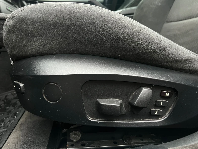 BMW 330 М-Пакет / Задно / Панорама, снимка 14 - Автомобили и джипове - 52704687