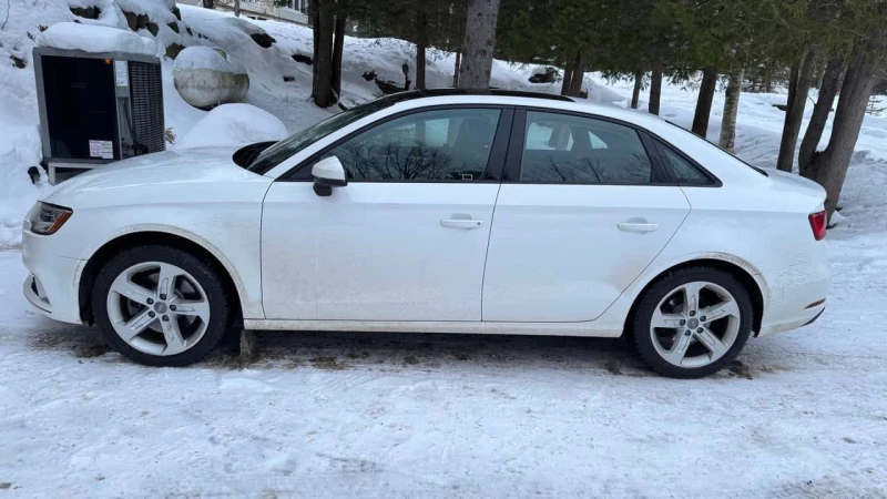 Audi A3 2.0 TFSI quattro Komfort * ПАНОРАМА* ПОДГРЕВИ, снимка 3 - Автомобили и джипове - 53533694