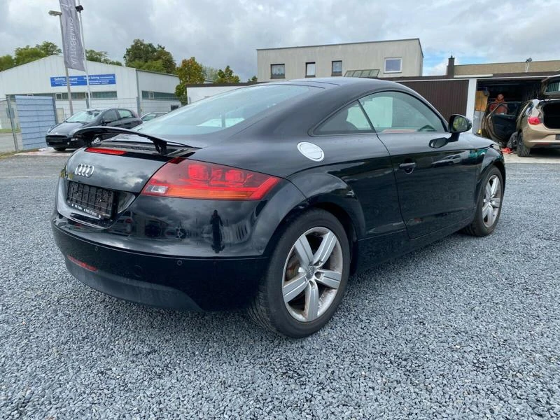 Audi Tt, снимка 8 - Автомобили и джипове - 16903017