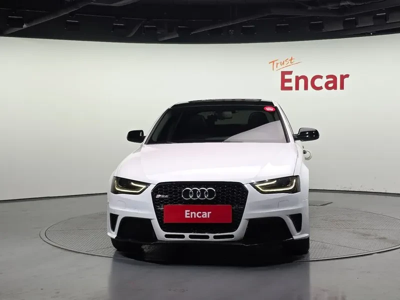 Audi A4 2.0 TDI Dynamic B8, снимка 3 - Автомобили и джипове - 53267572