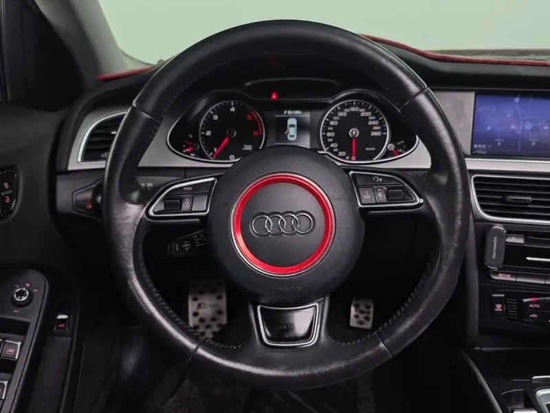 Audi A4 2.0 TDI Dynamic B8, снимка 13 - Автомобили и джипове - 53267572