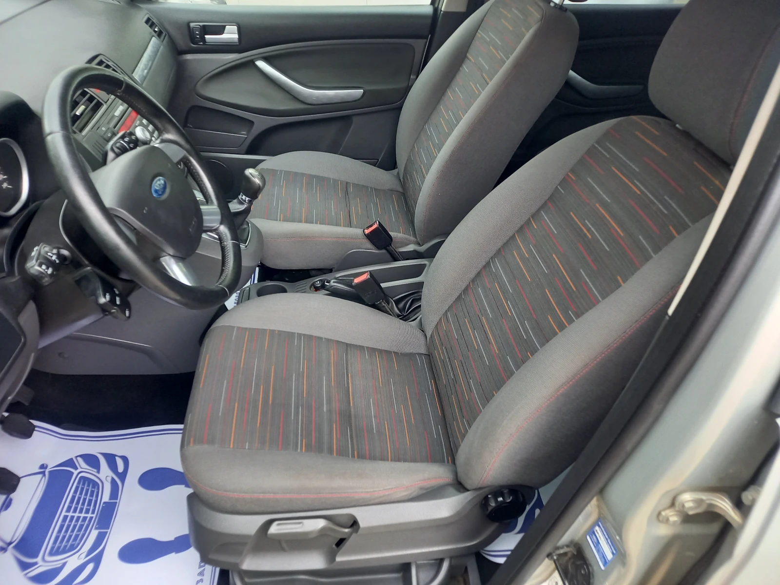 Ford C-max 1.6 BARTER 90 - изображение 9