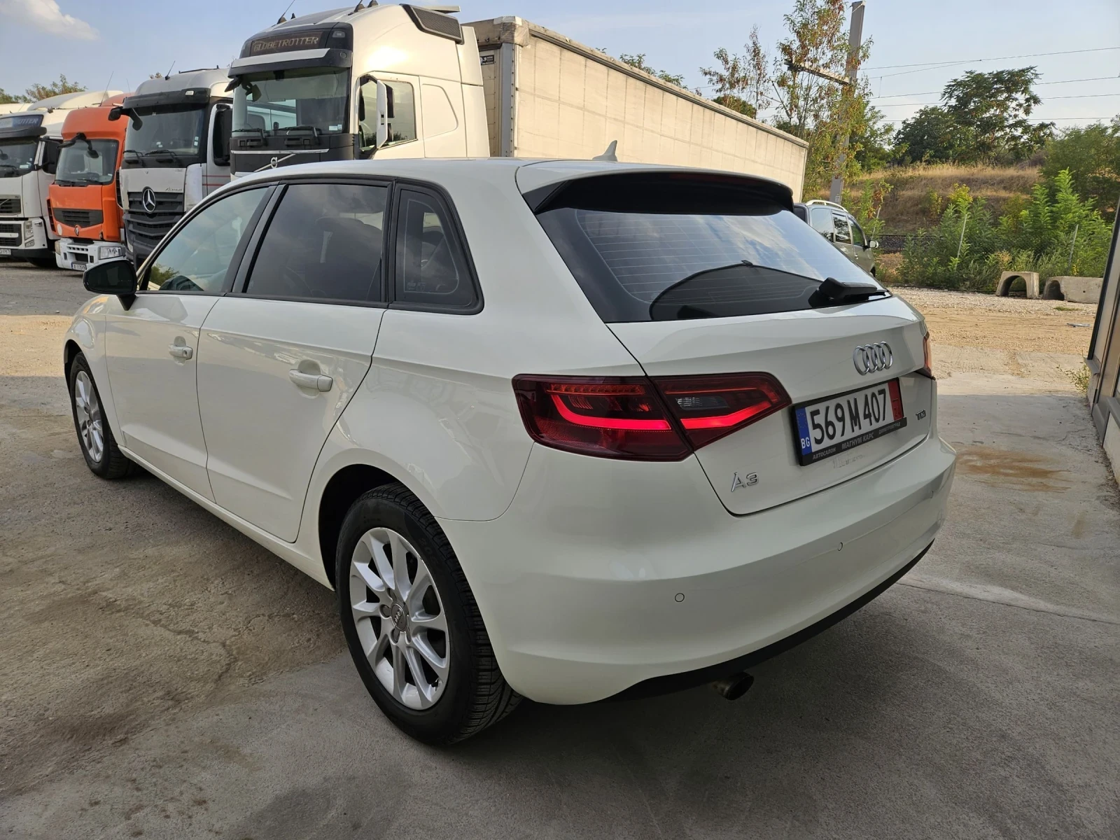 Audi A3 1.6 TDI LED - изображение 3