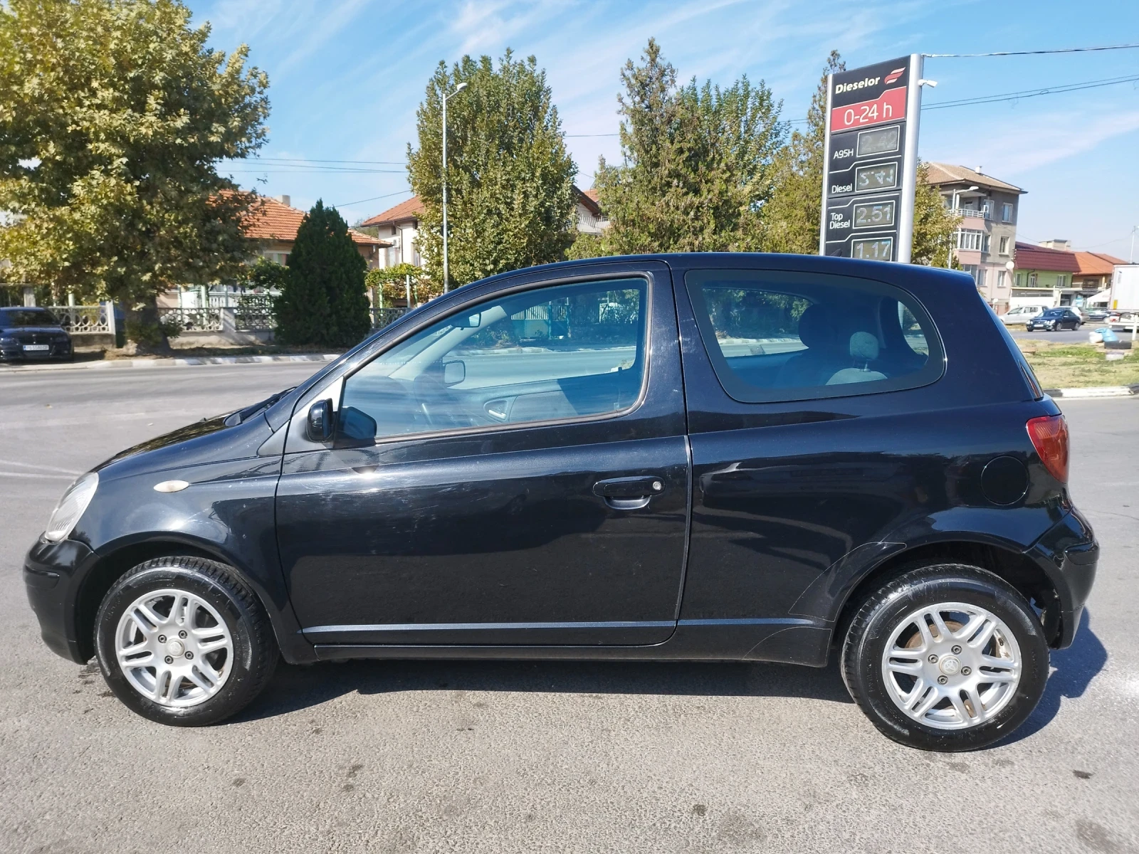 Toyota Yaris 1.4 дизел D4D  - изображение 2