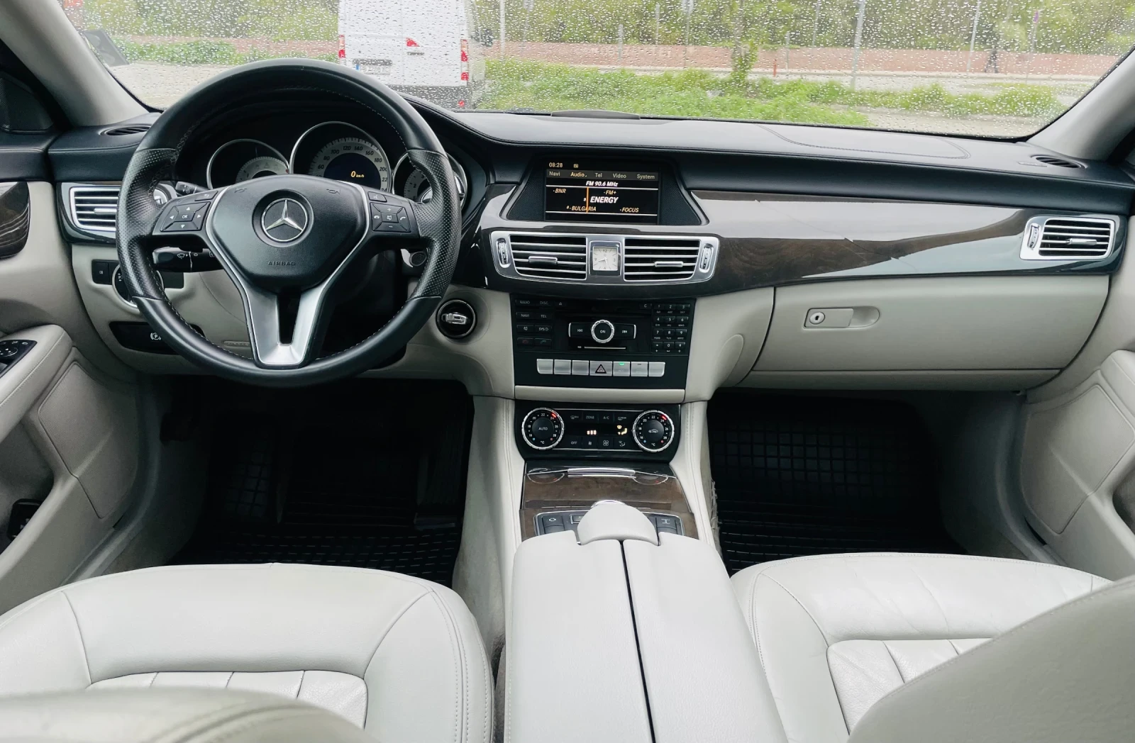 Mercedes-Benz CLS 350 (306 ps) - изображение 6