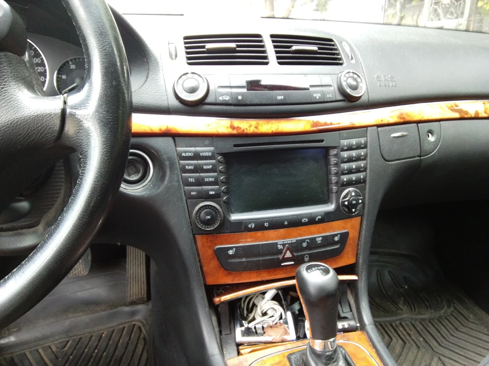 Mercedes-Benz E 220 | Mobile.bg — изображение 11