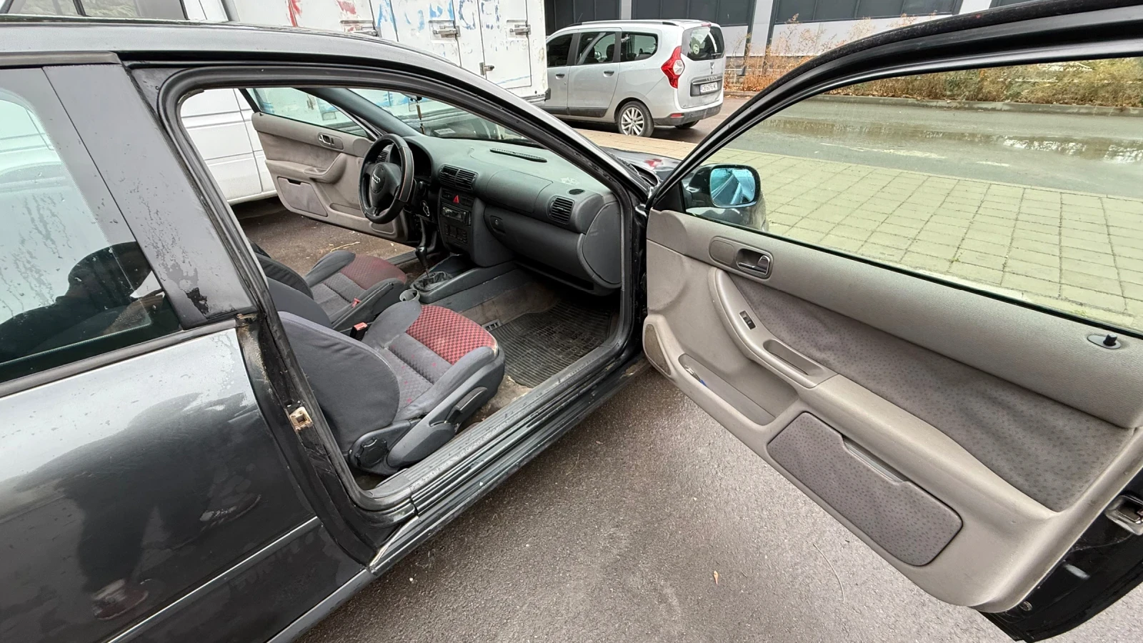 Audi A3 1.8 - изображение 10