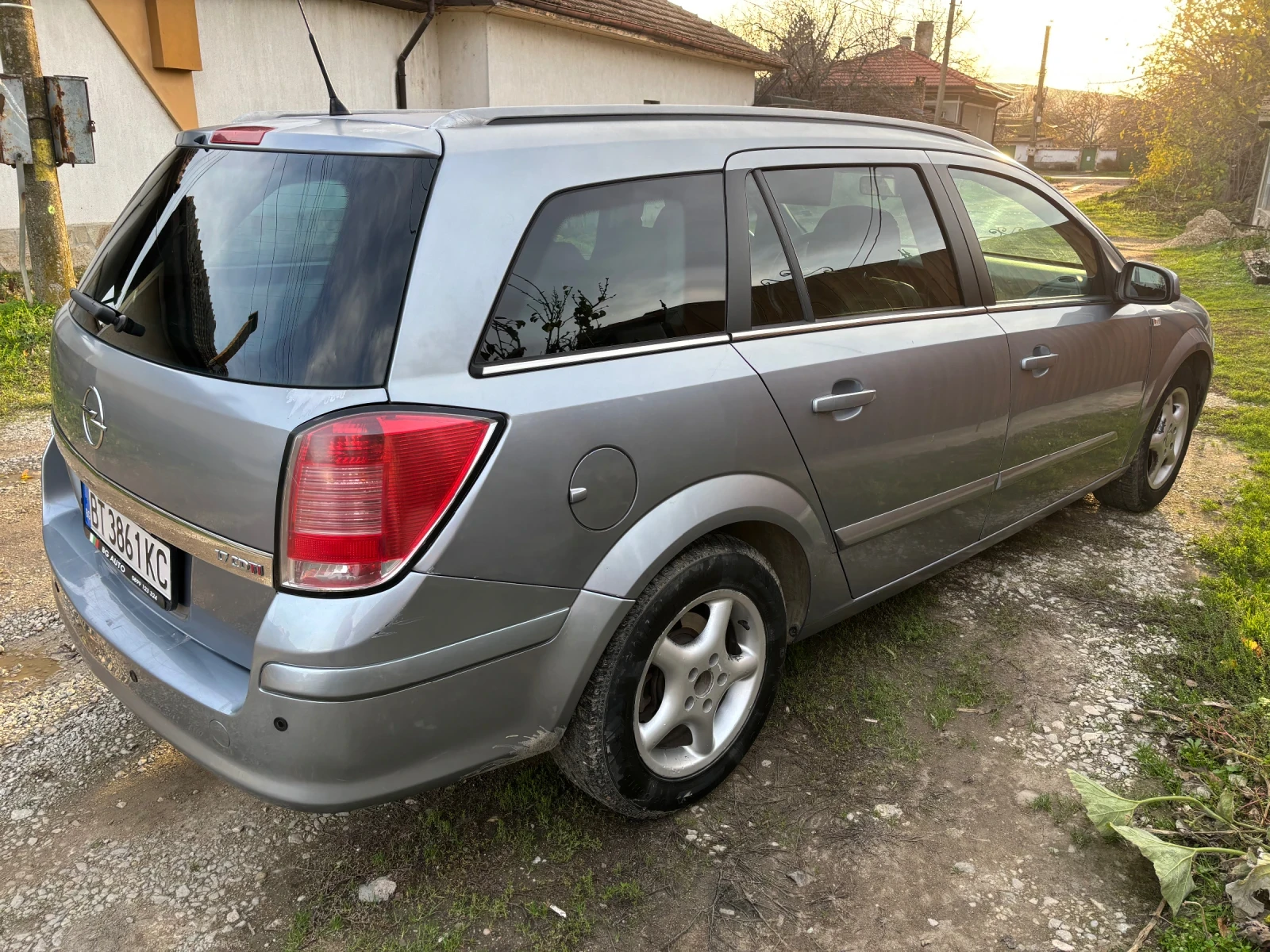 Opel Astra 1.7 cdi - изображение 5