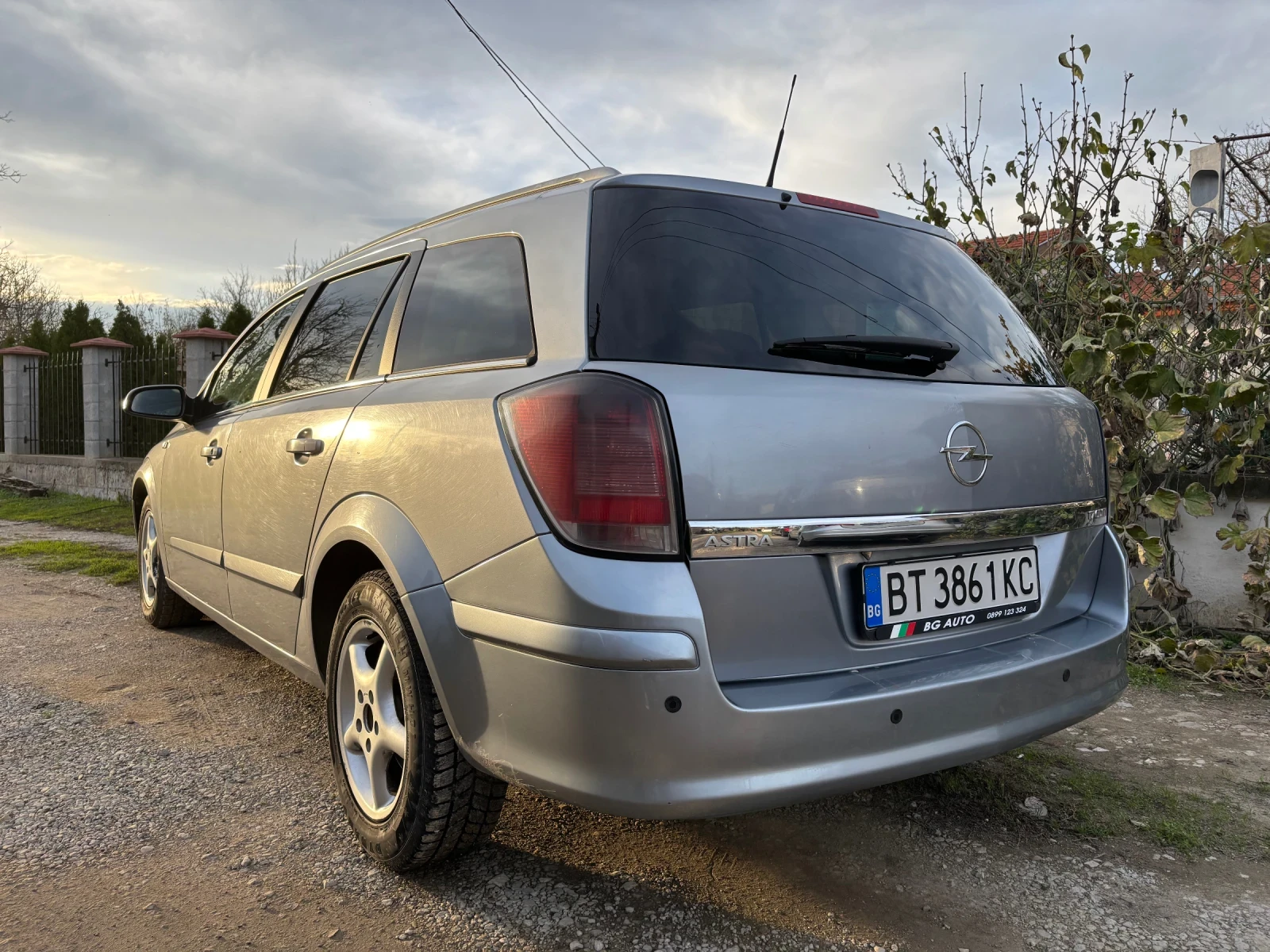 Opel Astra 1.7 cdi - изображение 4