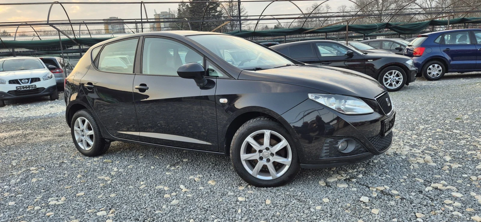 Seat Ibiza 1.6 TDI , снимка 5 - Автомобили и джипове - 52669727