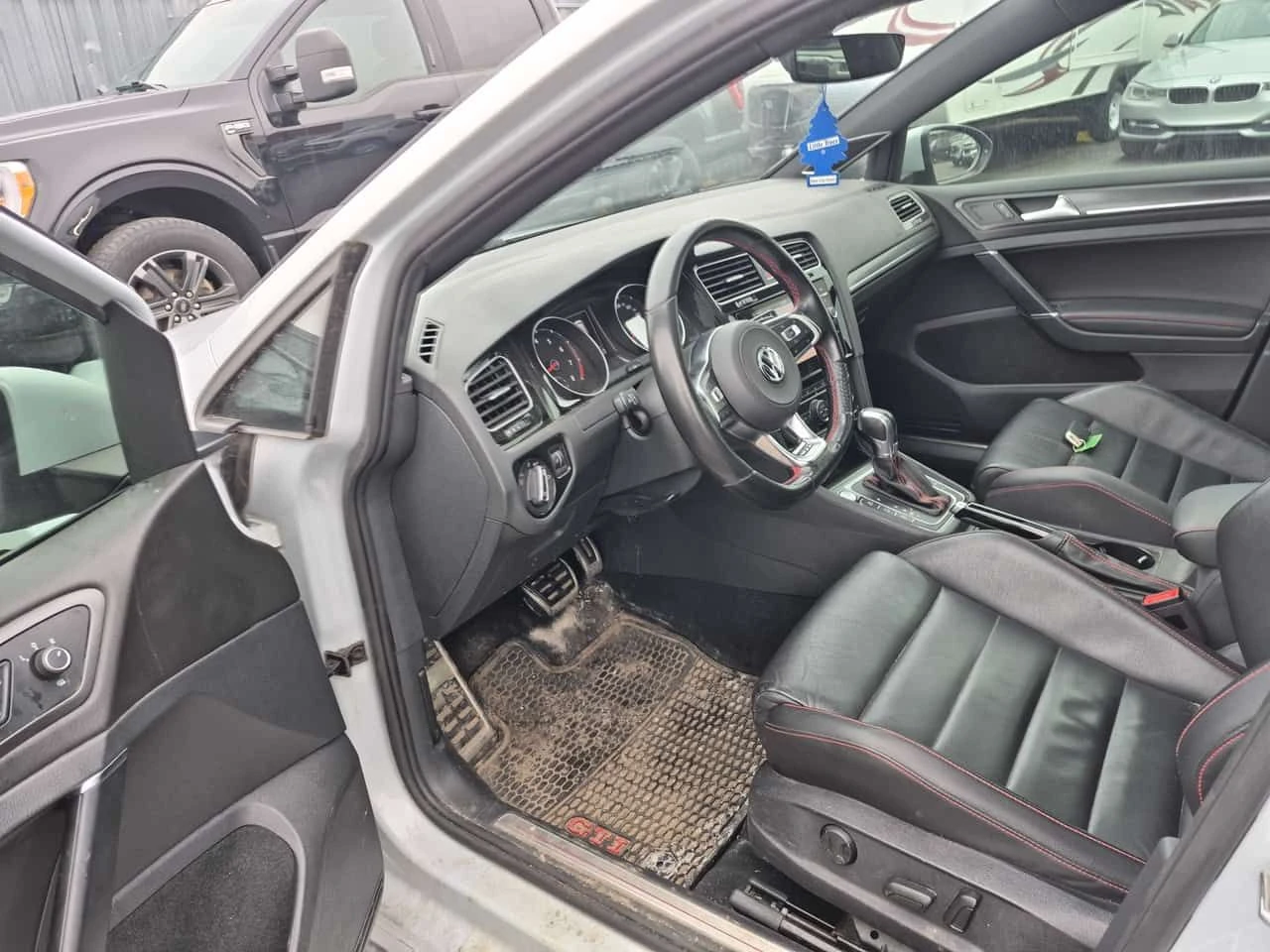 VW Golf * GTI * DSG * ПОДГРЕВ * КЕЙЛЕС * КАМЕРА, снимка 5 - Автомобили и джипове - 54209070