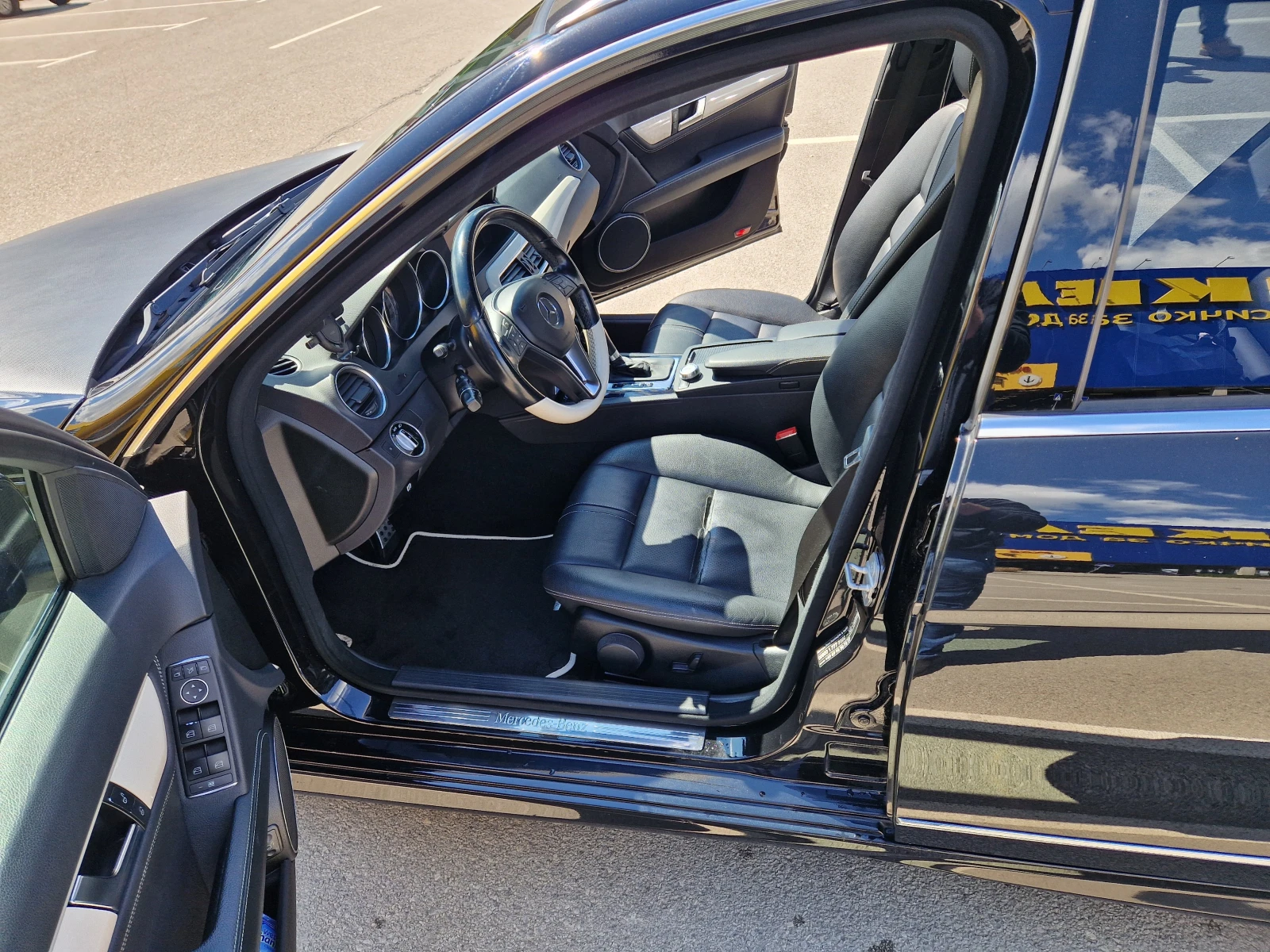 Mercedes-Benz C 250 4 Matic - AMG Package, снимка 9 - Автомобили и джипове - 54309596