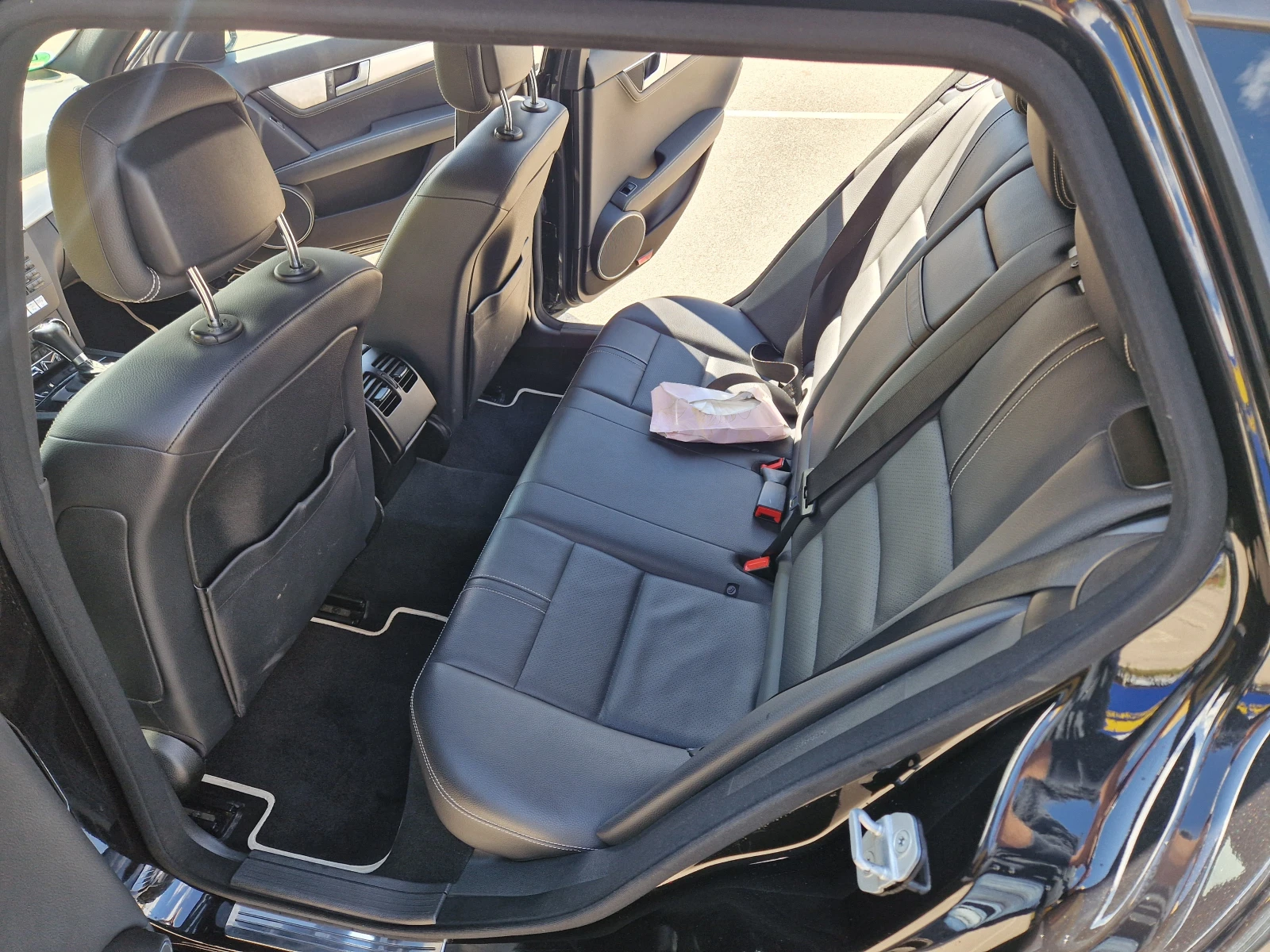 Mercedes-Benz C 250 4 Matic - AMG Package, снимка 10 - Автомобили и джипове - 54309596