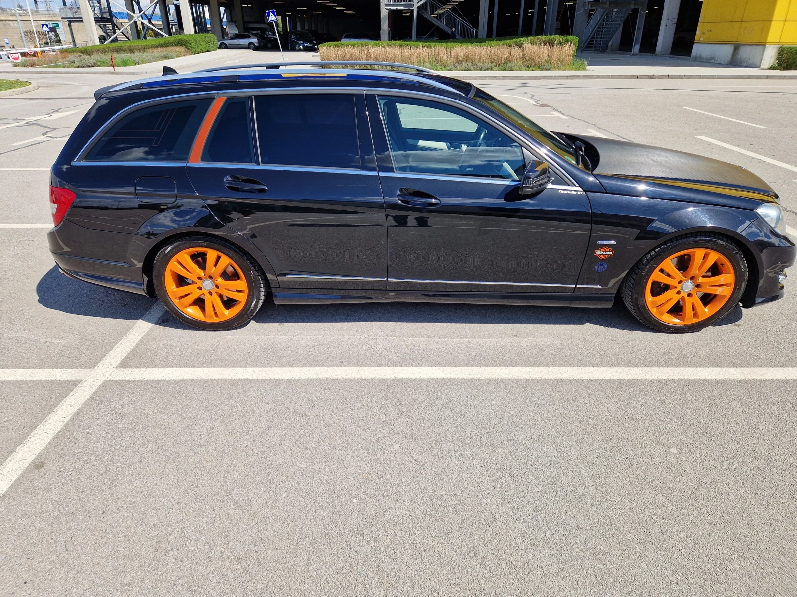 Mercedes-Benz C 250 4 Matic - AMG Package, снимка 5 - Автомобили и джипове - 54309596