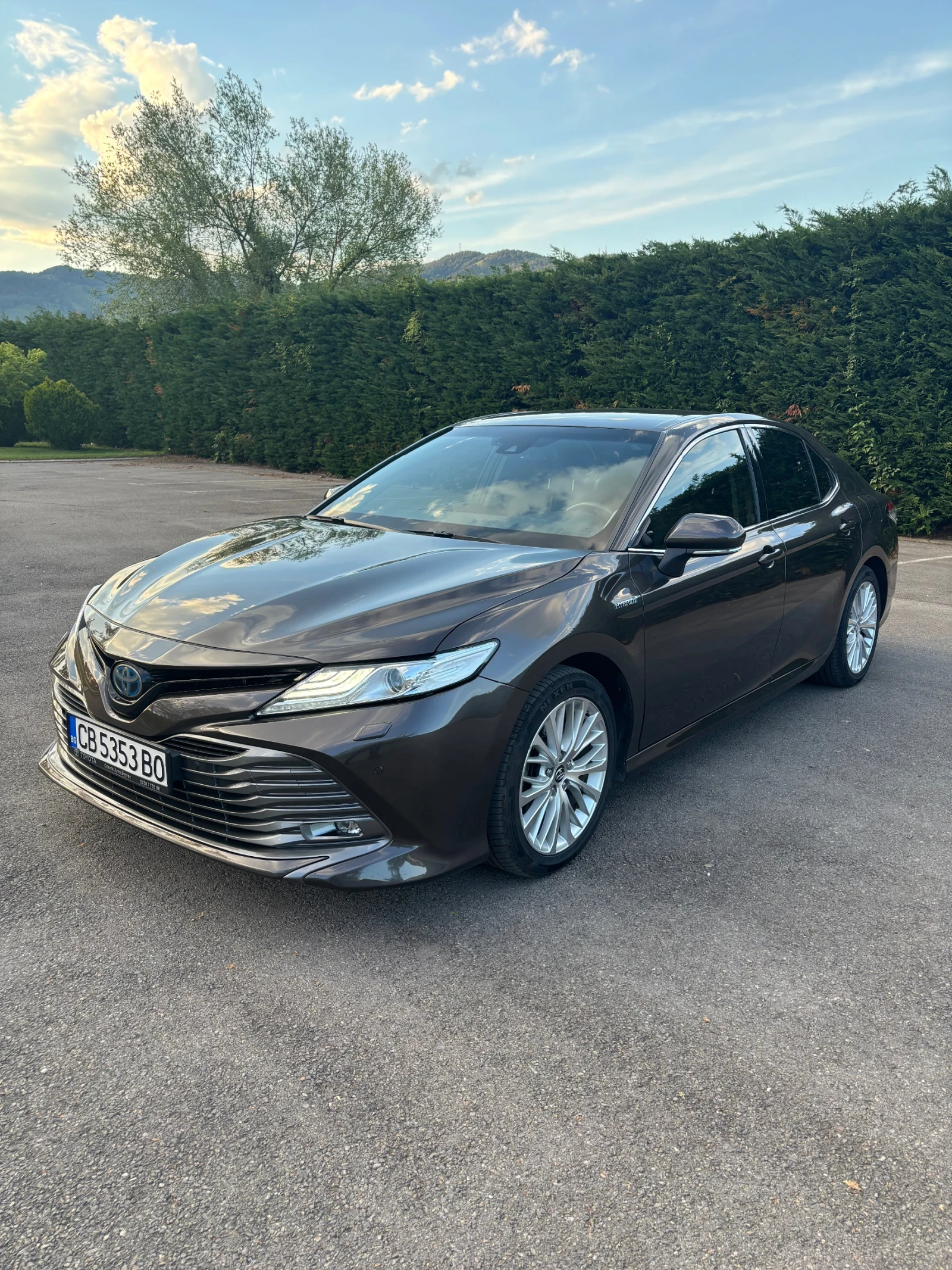 Toyota Camry, снимка 2 - Автомобили и джипове - 54570401