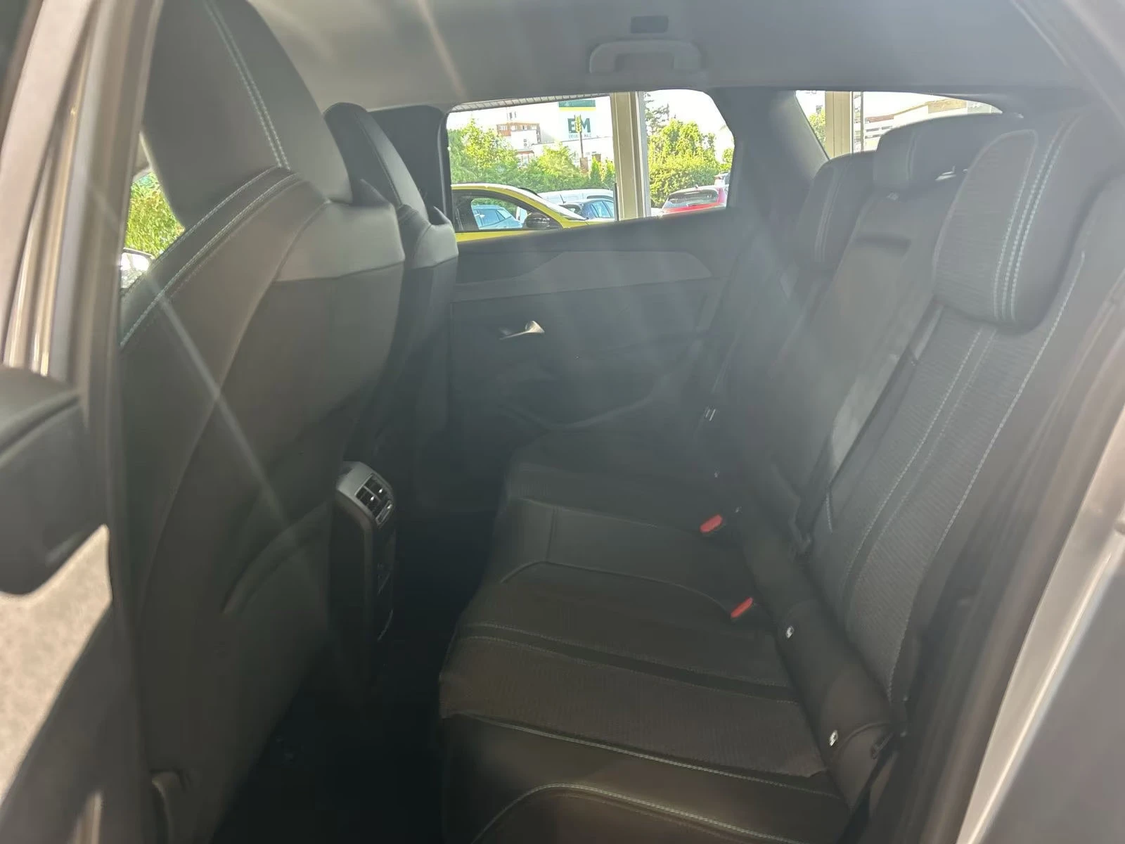 Peugeot 308 e-ALLURE/156HP/CAM/NAVI/ACC/LED/H.PUMP/CPLAY/317q, снимка 10 - Автомобили и джипове - 54596476