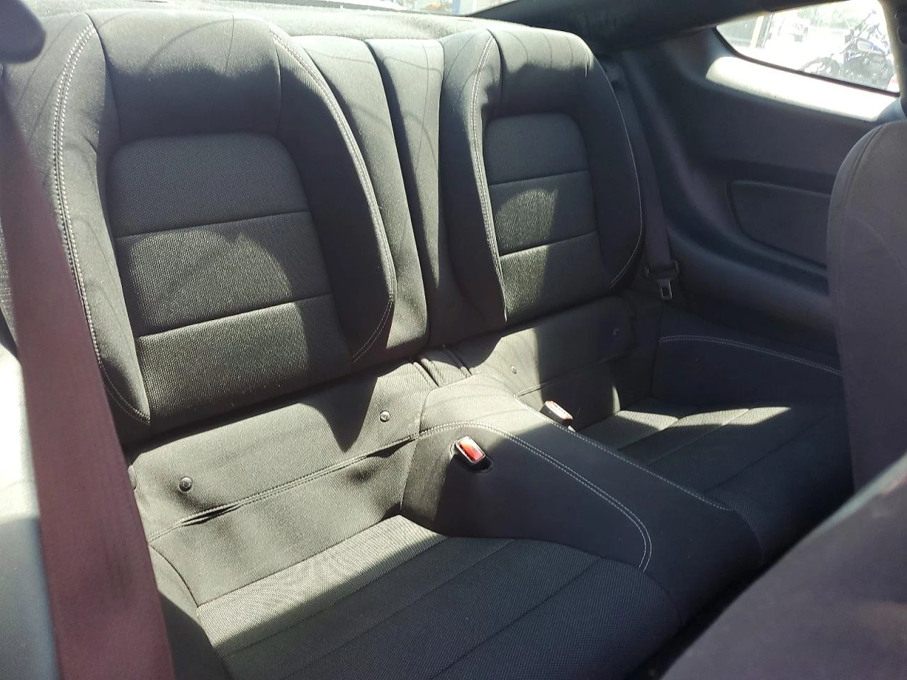 Ford Mustang 3.7l, снимка 10 - Автомобили и джипове - 55243418