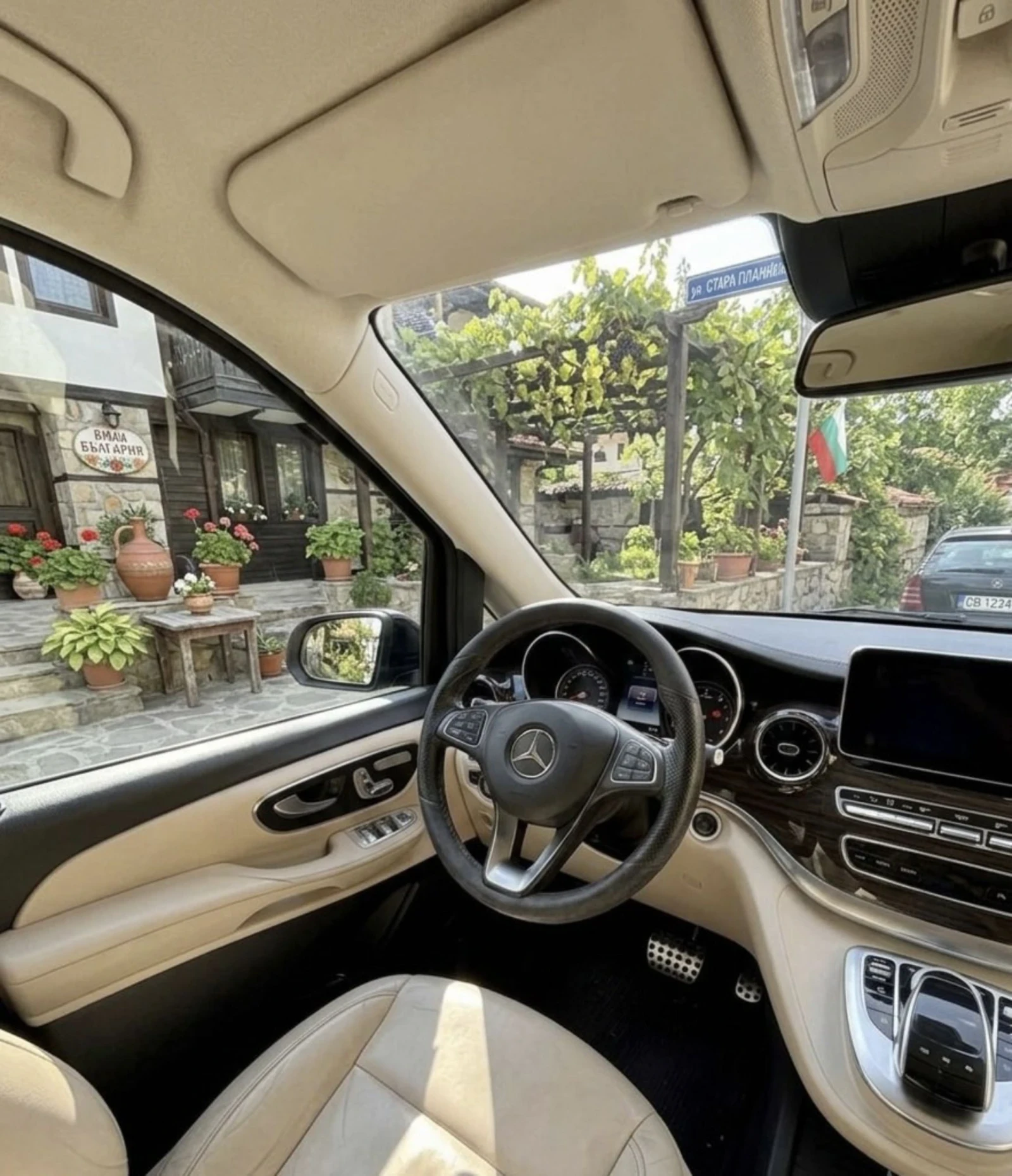 Mercedes-Benz V 300 250d, снимка 4 - Автомобили и джипове - 55288776