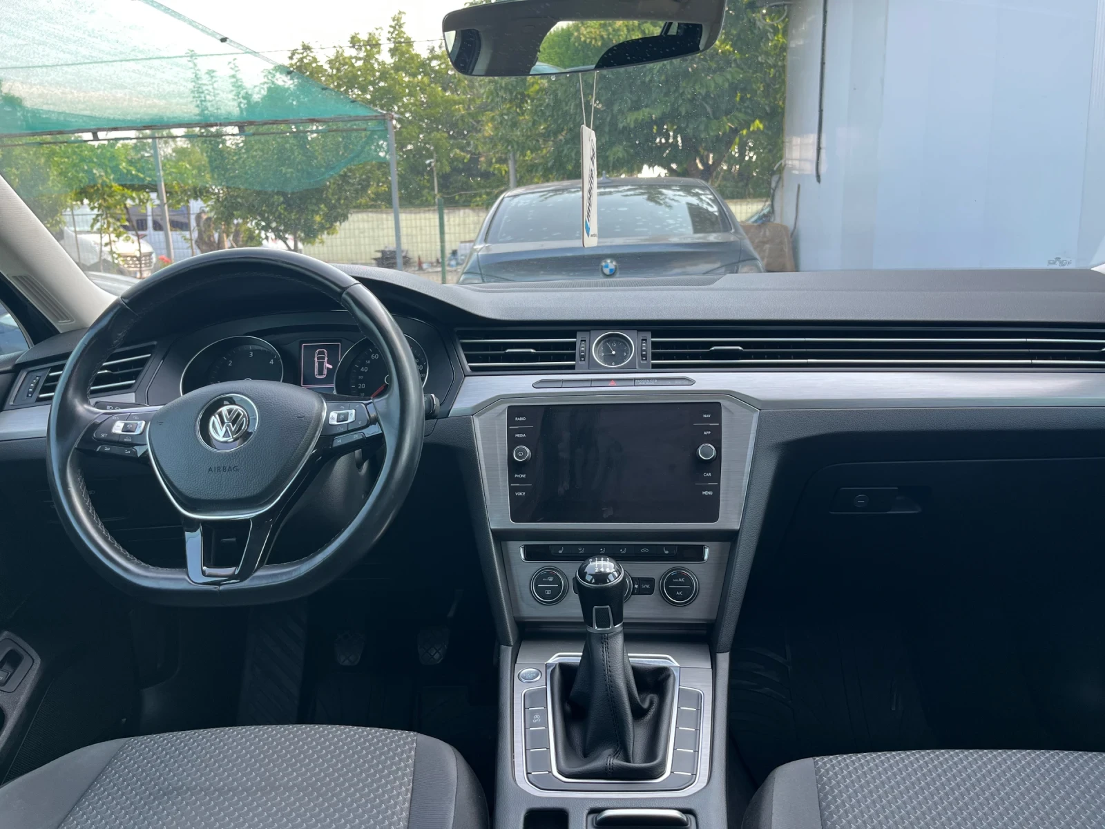 VW Passat Variant 2.0TDI Comfortline, снимка 12 - Автомобили и джипове - 55578424