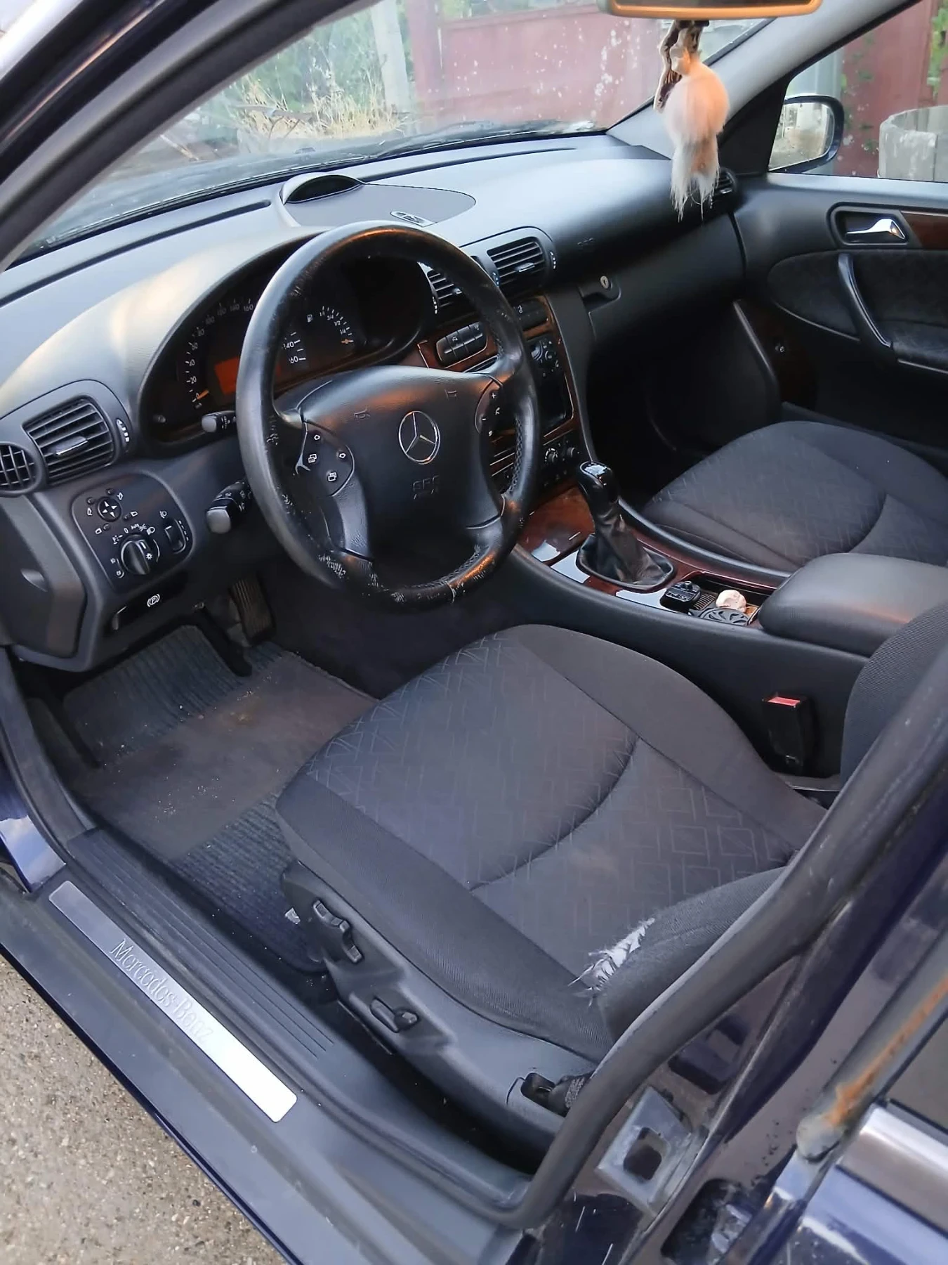 Mercedes-Benz C 200 Kompresor, снимка 8 - Автомобили и джипове - 55792330