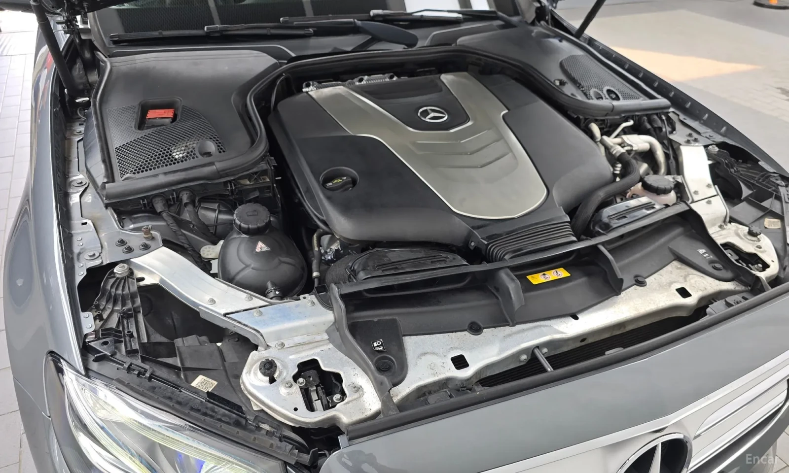 Mercedes-Benz E 350 Обдухване\Head up\Камери 360, снимка 6 - Автомобили и джипове - 56185200