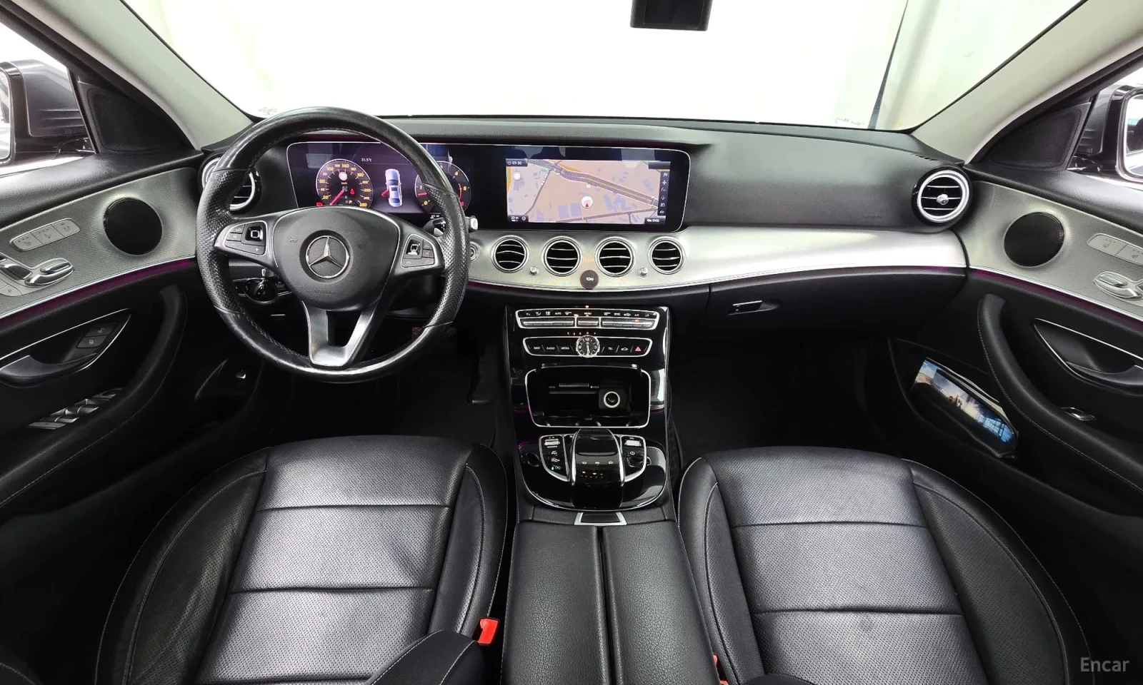 Mercedes-Benz E 350 Обдухване\Head up\Камери 360, снимка 7 - Автомобили и джипове - 56185200