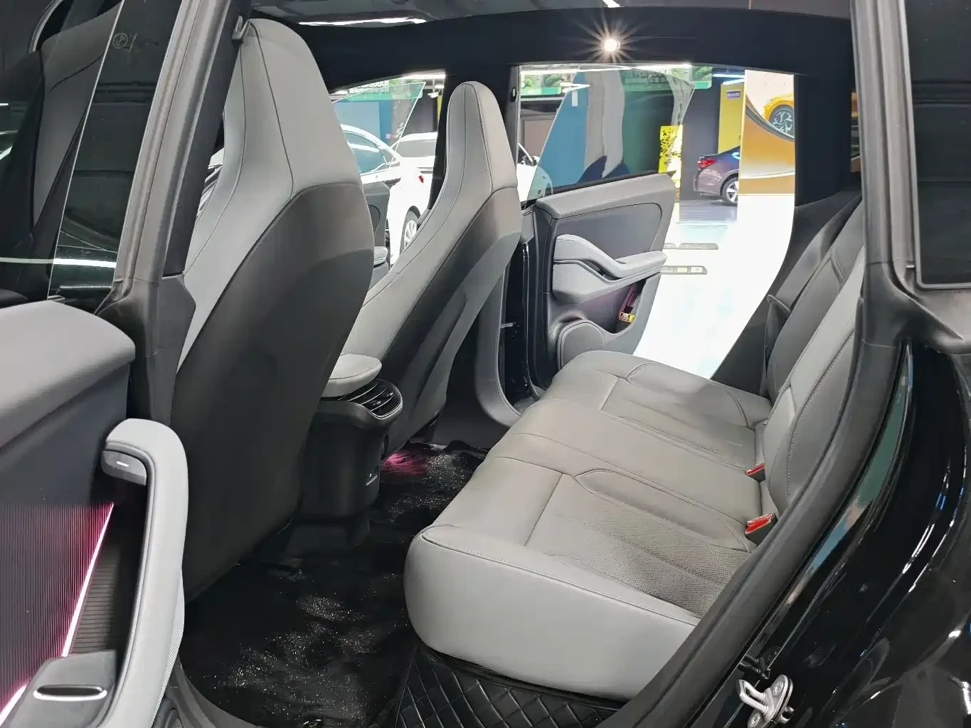 NIO ET5 | 360 КАМЕРА | ПАНОРАМА | KEYLESS | , снимка 9 - Автомобили и джипове - 56391089