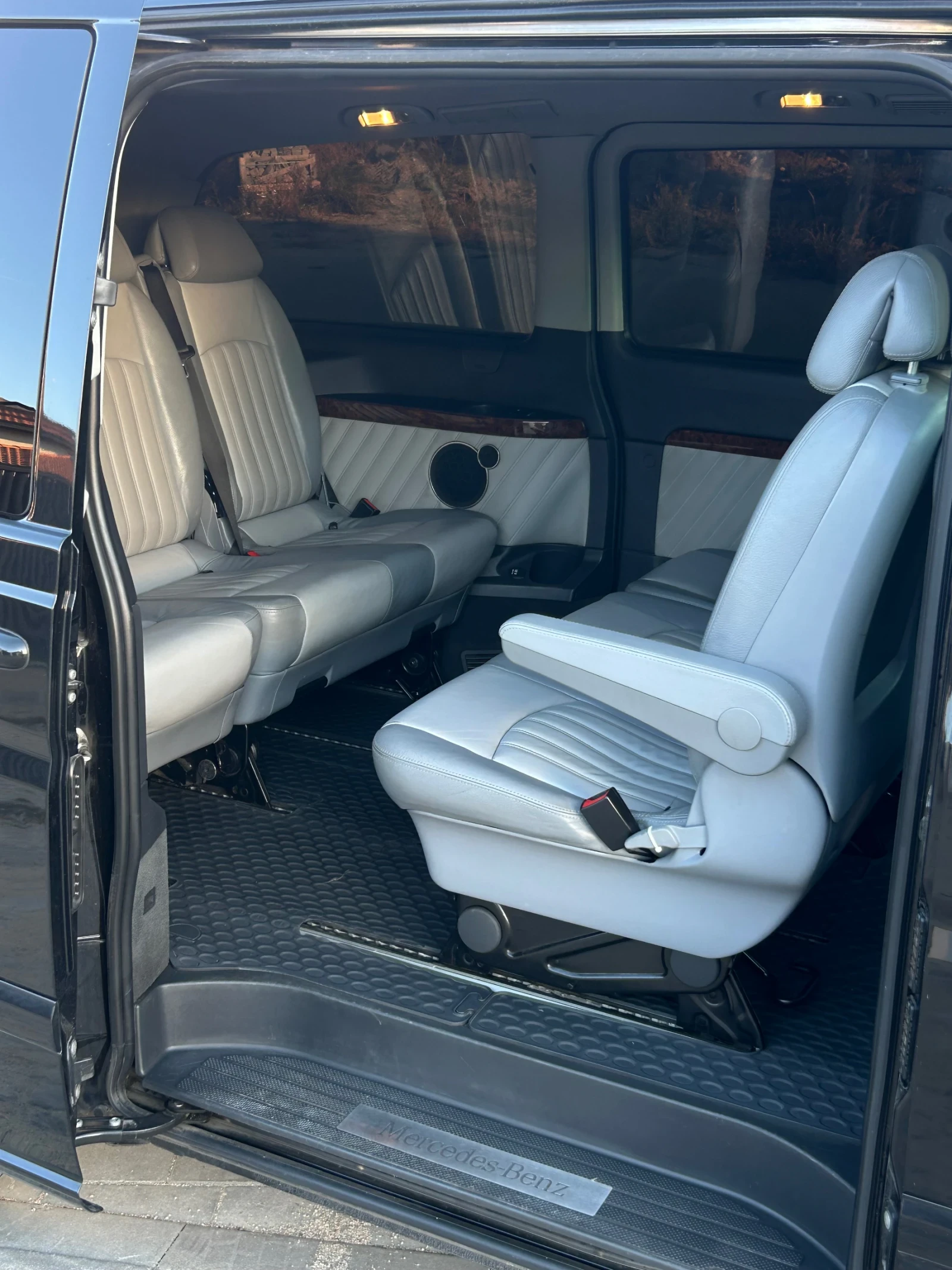 Mercedes-Benz Viano * ИСПАНИЯ*  3.0  AMBIENTE   * ВСИЧКИ ЕКСТРИ* , снимка 5 - Автомобили и джипове - 56339449