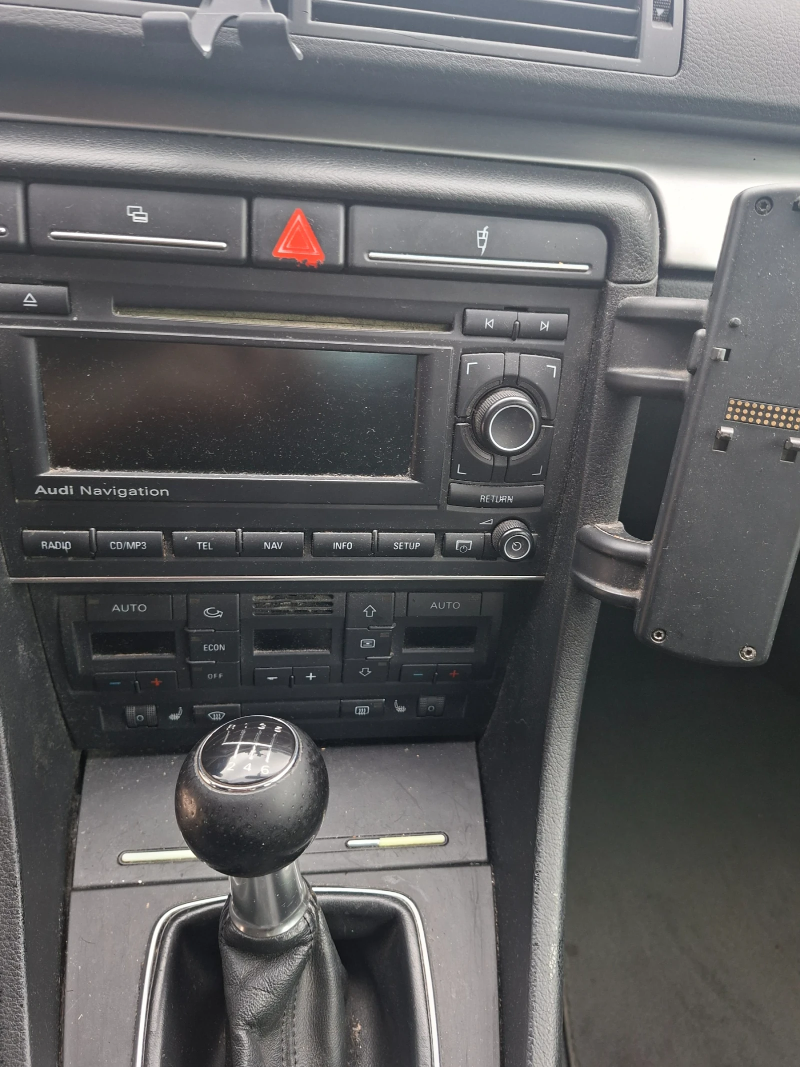 Audi A4 2.0 170 S Line, снимка 6 - Автомобили и джипове - 56550160