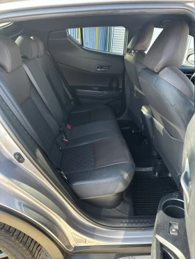 Toyota C-HR 1.8i HYBRID LOUNGE FULL/EURO6/LED/Камера - 33300 лв. - 66063466 12